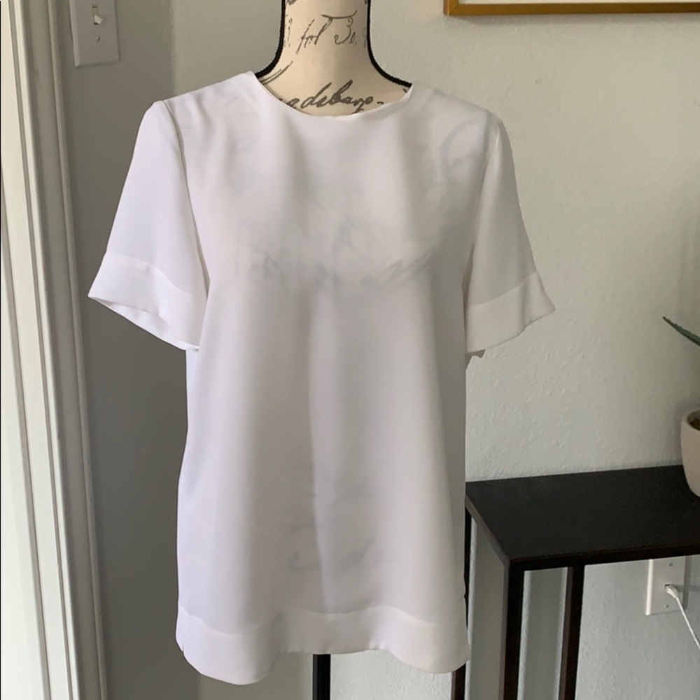 Banana Republic white top size medium